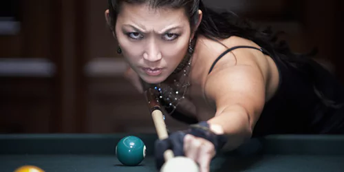 jeanette lee a woman hitting a billiards